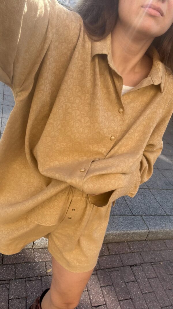 EGZT ŠILKO – LINO PERSIŠKI AUKSINIAI MARŠKINIAI